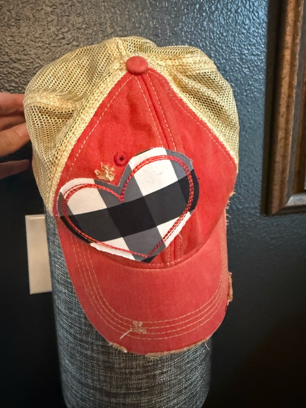 Women’s Red Heart Patch Hat with‎ Tan Mesh